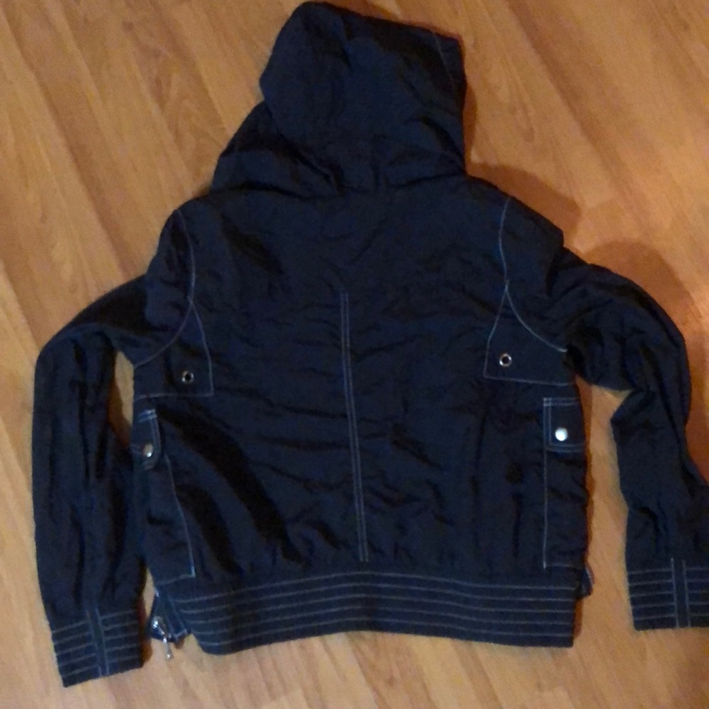 Light Weight Jacket - Picture 4 of 4